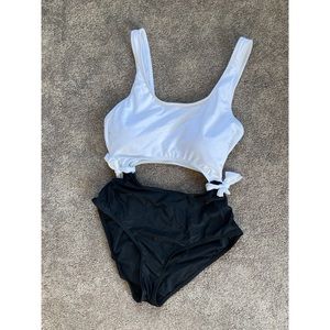 One piece bathing suit